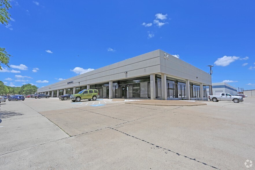 More Photos Of 2301-2337 Gravel Dr, Fort Worth Unknown For Lease