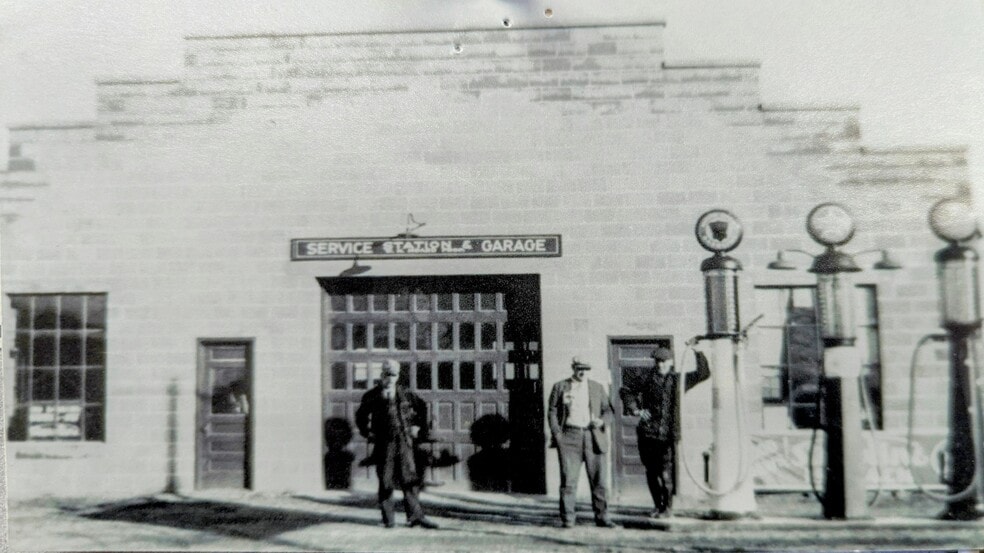 More Photos Of 4444 Forest St, Leonard General Retail For Sale