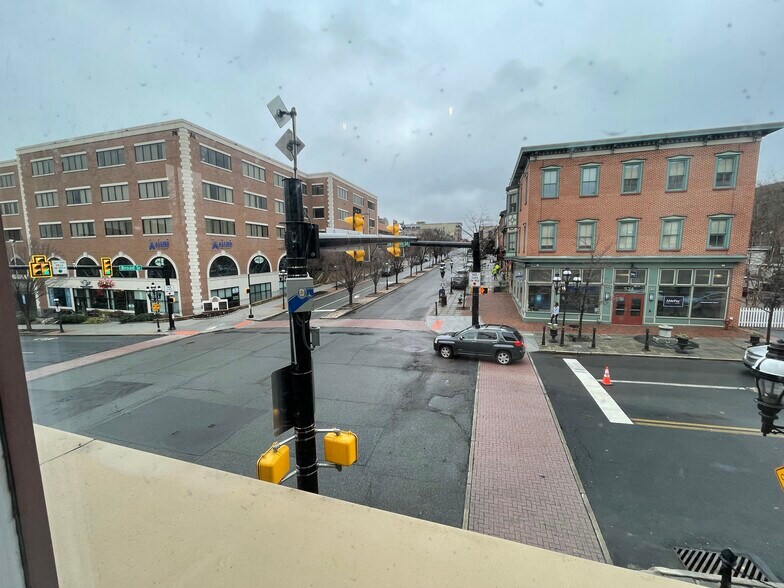 More Photos Of 559 Main St, Bethlehem Storefront For Lease