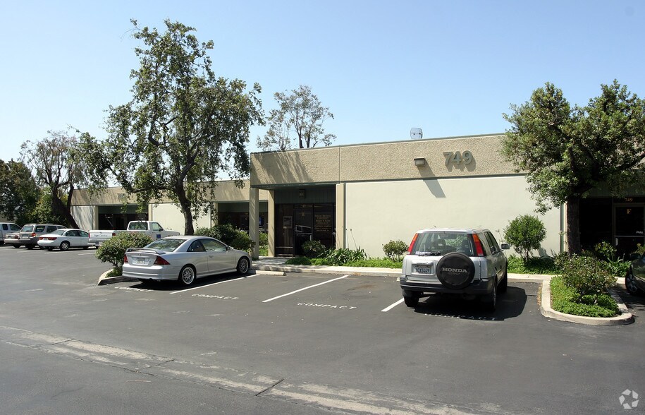 More Photos Of 755 Lakefield Rd, Westlake Village Unknown For Lease