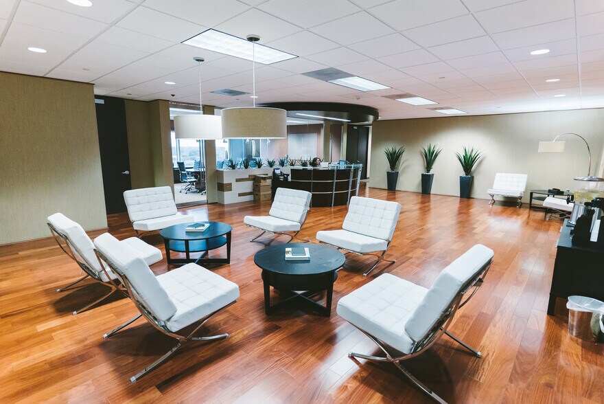 More Photos Of 10440 N Central Expy, Dallas Office For Sale