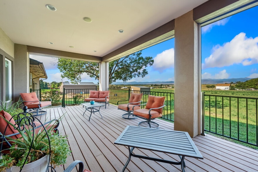 More Photos Of 13299 E County Line Rd, Longmont Flex For Sale