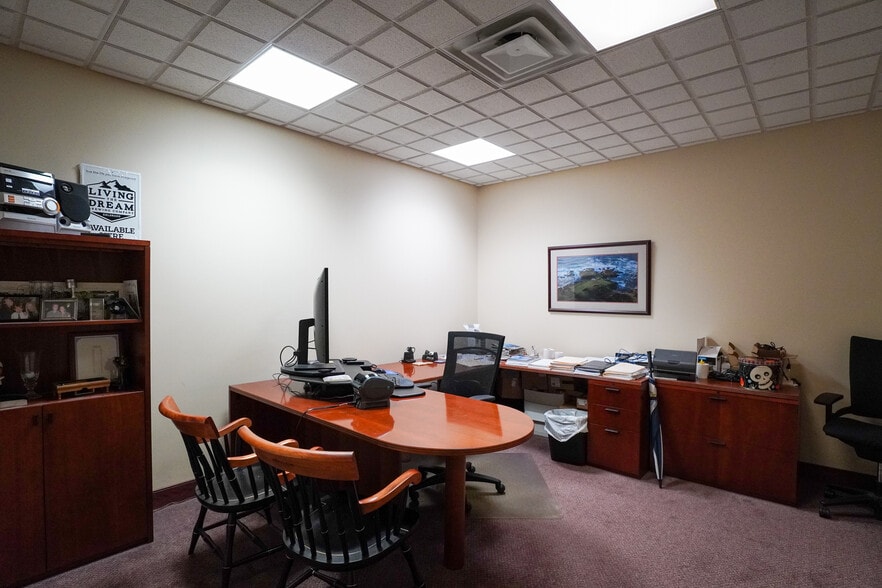 More Photos Of 10385 Spartan Dr, Evendale Light Manufacturing For Lease