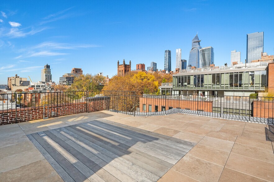 More Photos Of 402 W 20th St, New York Apartments For Sale