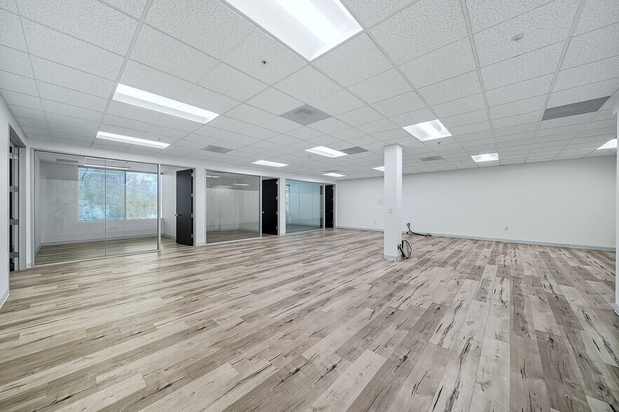 More Photos Of 1520 Bridgegate Dr, Diamond Bar Office For Lease
