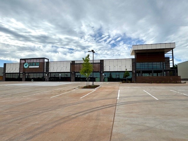 More Photos Of 16533 N May Ave, Edmond Unknown For Lease