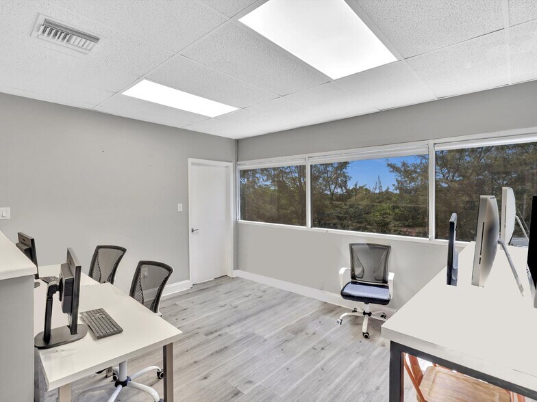 More Photos Of 6175 NW 153rd St, Miami Lakes Medical For Lease