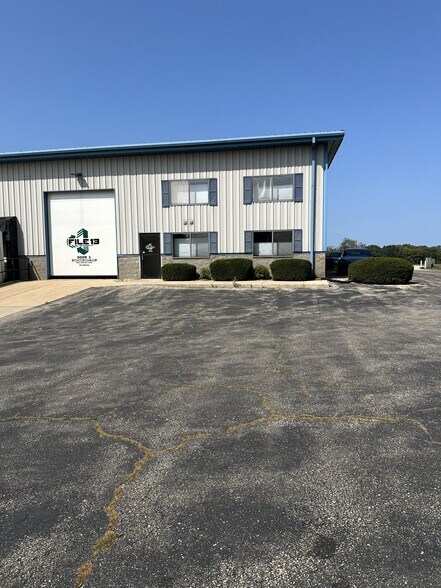 More Photos Of 3020 Meier Rd, Madison Flex For Sale