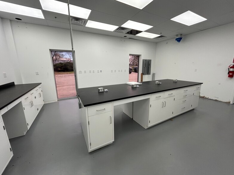 More Photos Of 2714 S Miami Blvd, Durham Warehouse For Sale