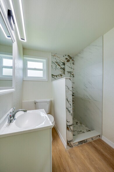 More Photos Of 259 Jefferson St, Daytona Beach Multifamily For Sale