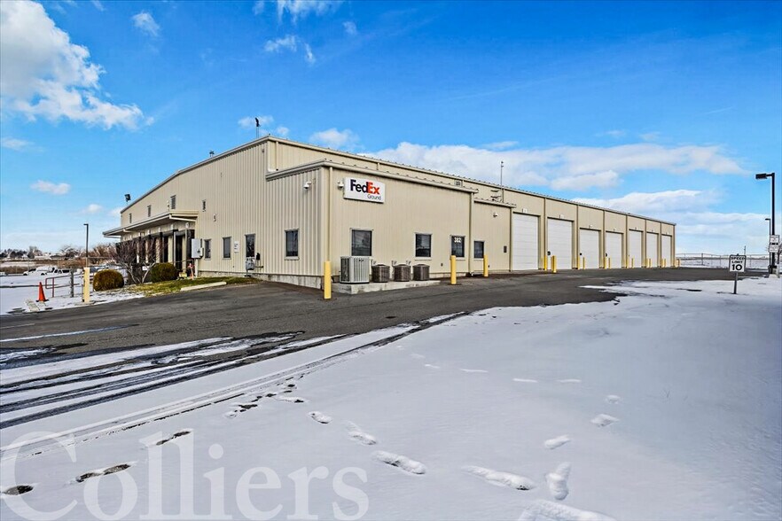 More Photos Of 382 American Ave, Jerome Warehouse For Lease