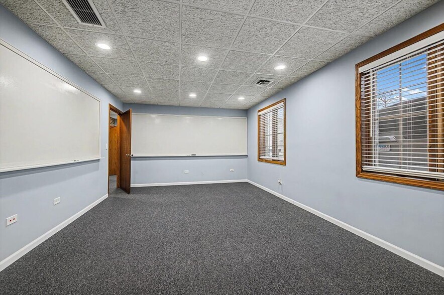 More Photos Of 50 Ela St, Barrington Medical For Lease