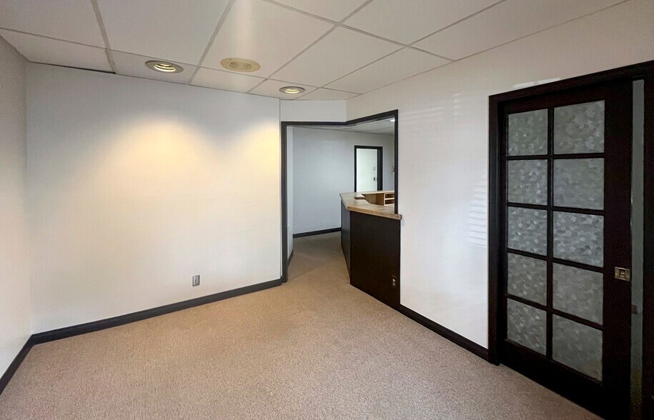 More Photos Of 5370 Hollister Ave, Santa Barbara Office For Sale
