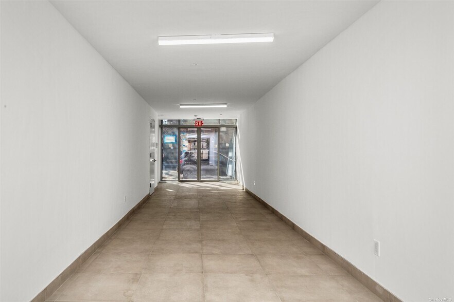 More Photos Of 196-13 Linden Boulevard Blvd, Saint Albans General Retail For Lease