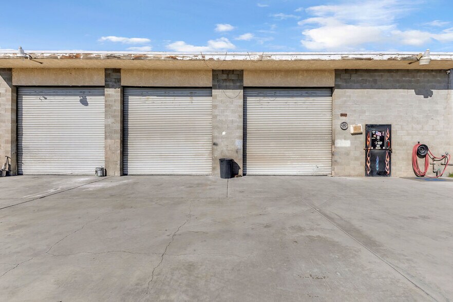 More Photos Of 68361 Kieley Rd, Cathedral City Service For Sale