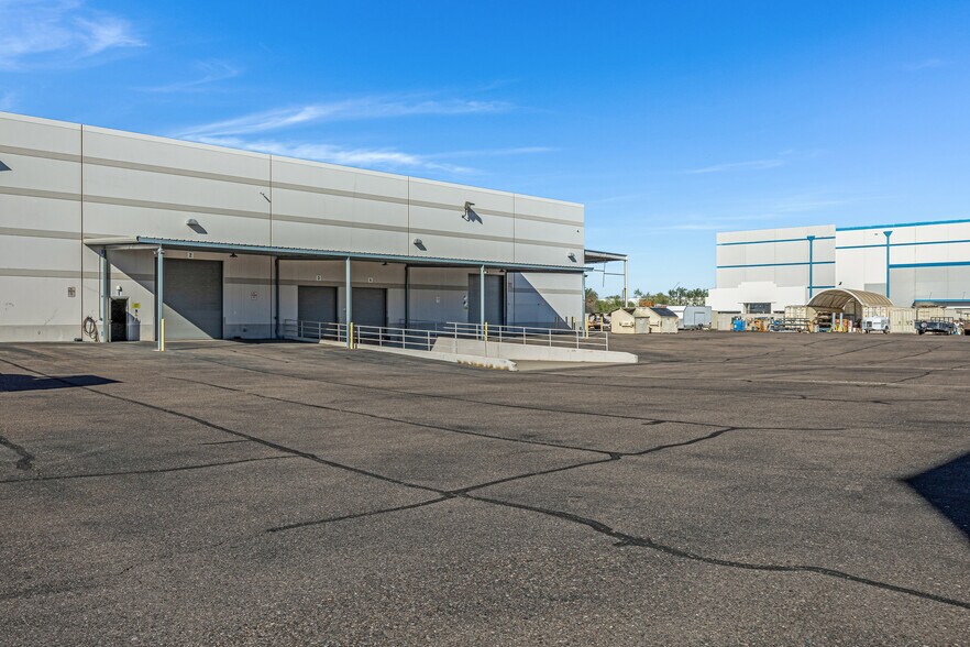 More Photos Of 1850 E Riverview Dr, Phoenix Manufacturing For Lease