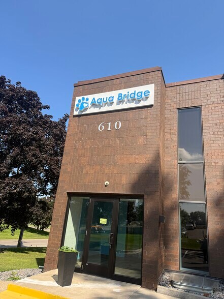 Primary Photo Of 610 N Ottawa Ave, Golden Valley Office For Lease