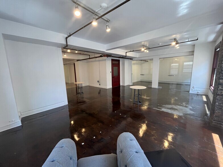 More Photos Of 453 S Spring St, Los Angeles Loft Creative Space For Lease