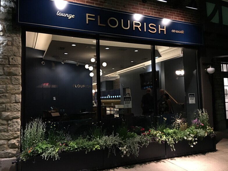More Photos Of 193 N Marion St, Oak Park Storefront Retail Office For Lease