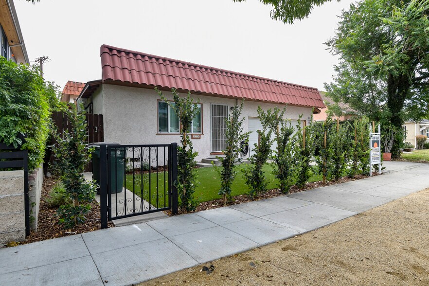 More Photos Of 924 W Clark Ave, Burbank Multifamily For Sale