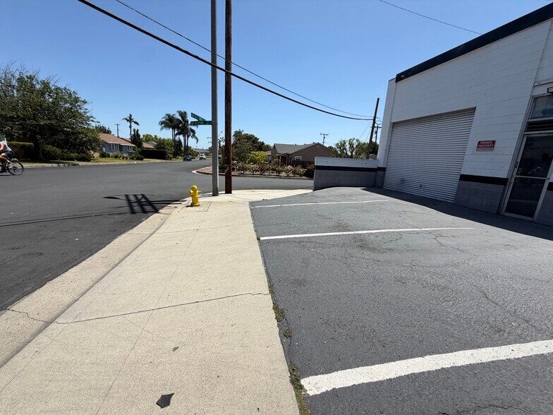 More Photos Of 201 S Bedford St, La Habra Land For Lease