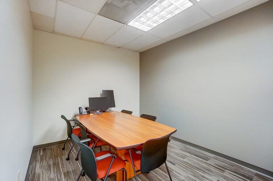 More Photos Of 2025 E 4th St, Lima Light Manufacturing For Sale