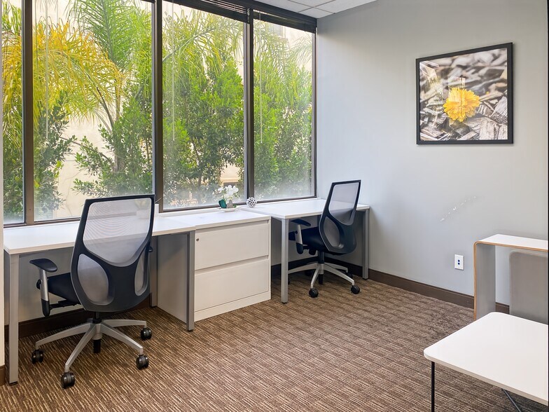 More Photos Of 609 Deep Valley Dr, Rolling Hills Estates Coworking Space