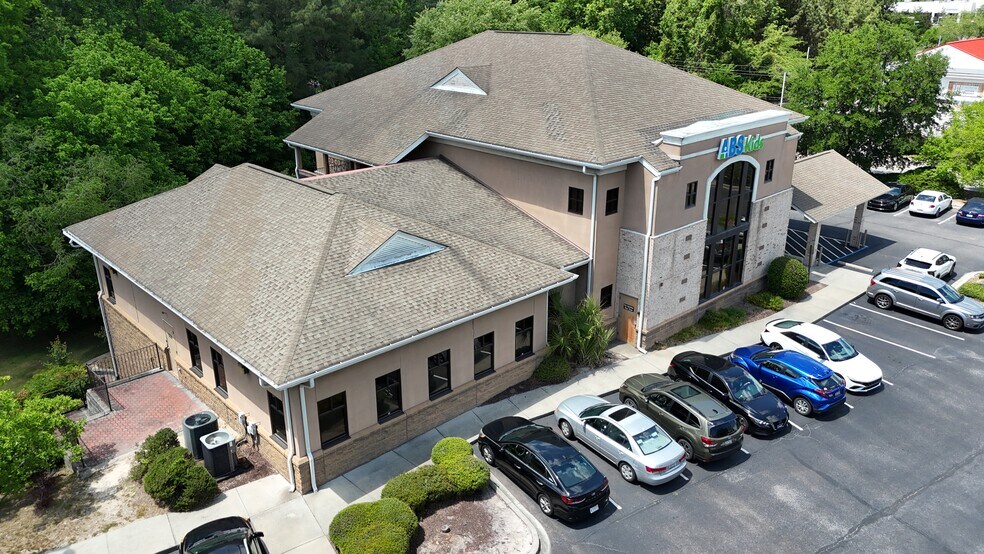 More Photos Of 200 Springtree Dr, Columbia Medical For Sale