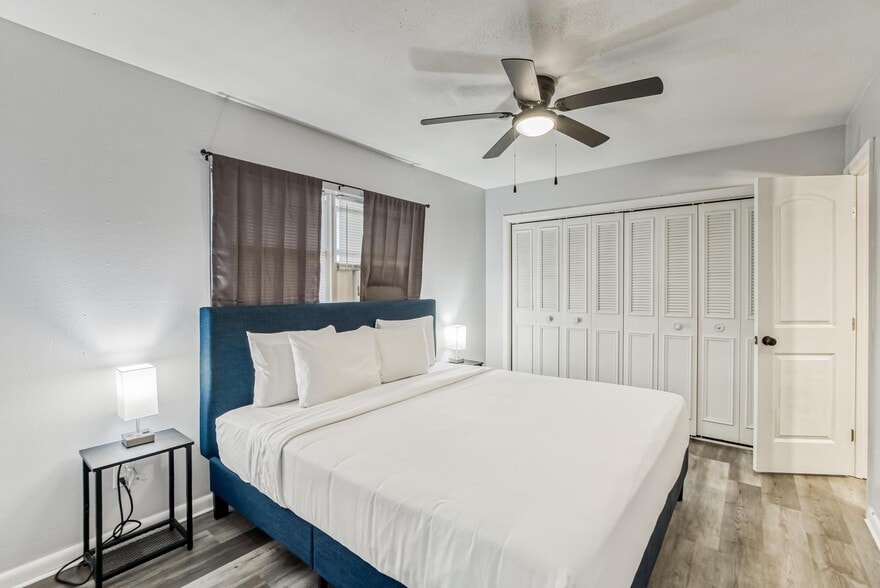 More Photos Of 4511-4513 Mcelroy Ave, Tampa Apartments For Sale