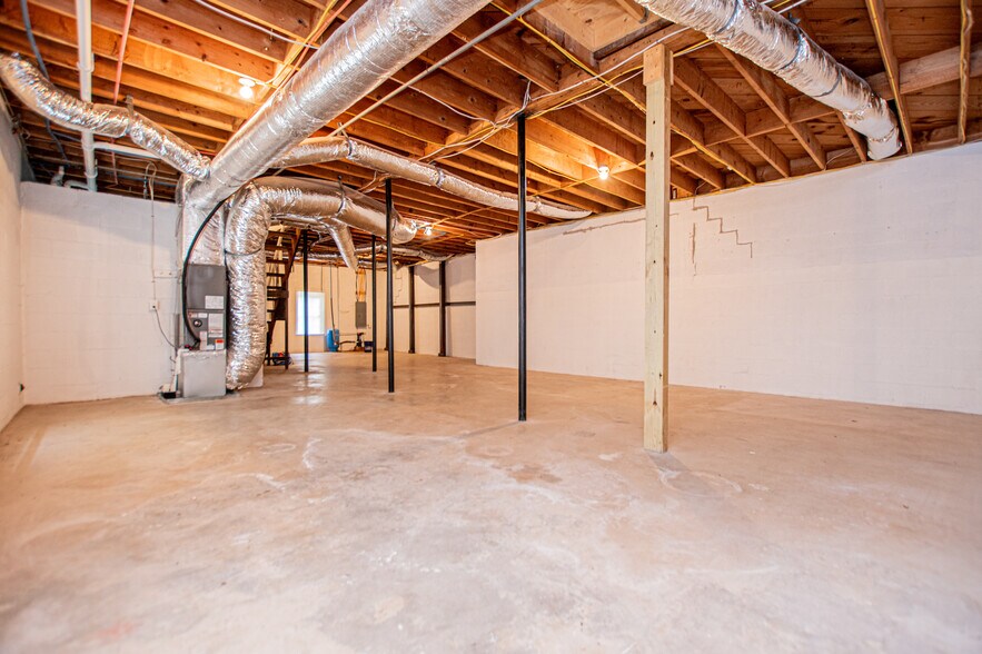 More Photos Of 2932 US-27, Buchanan Office For Sale
