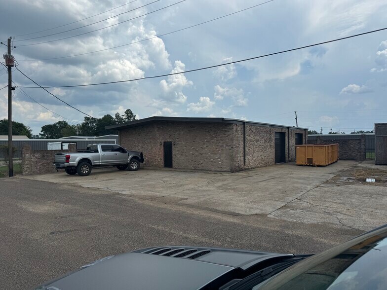 Primary Photo Of 157 Mckay Cir, Jackson Warehouse For Lease