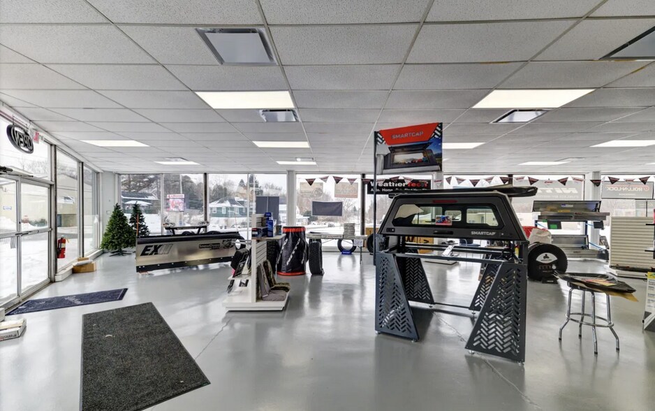 More Photos Of 511 N Perry St, Johnstown General Retail For Sale