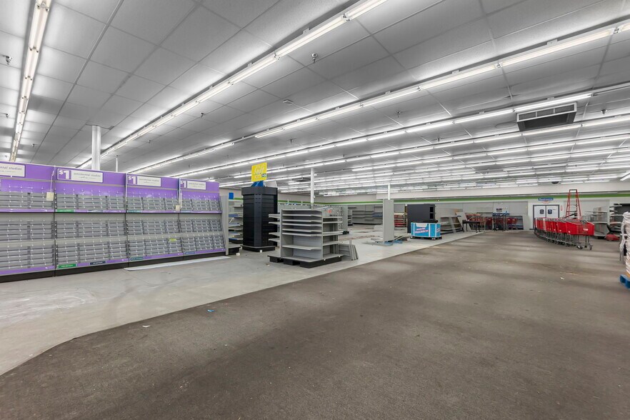 More Photos Of 121 S Sprigg St, Cape Girardeau Supermarket For Sale