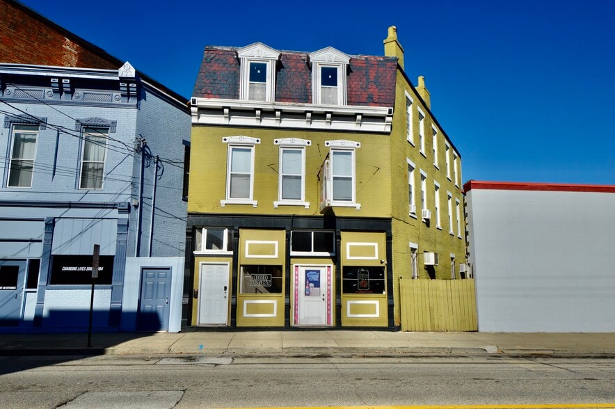 Primary Photo Of 254 W Pike St, Covington Storefront Retail Residential For Lease