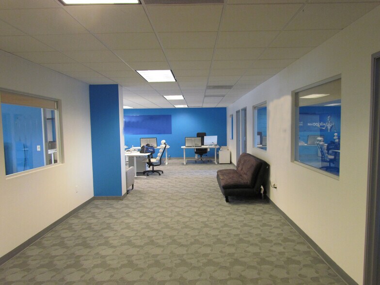 More Photos Of 1518-1520 W Magnolia Blvd, Burbank Storefront Retail Office For Sale