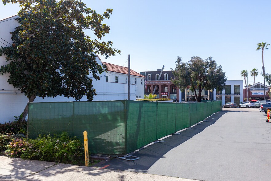 More Photos Of 7733 Girard Ave, La Jolla Land For Sale