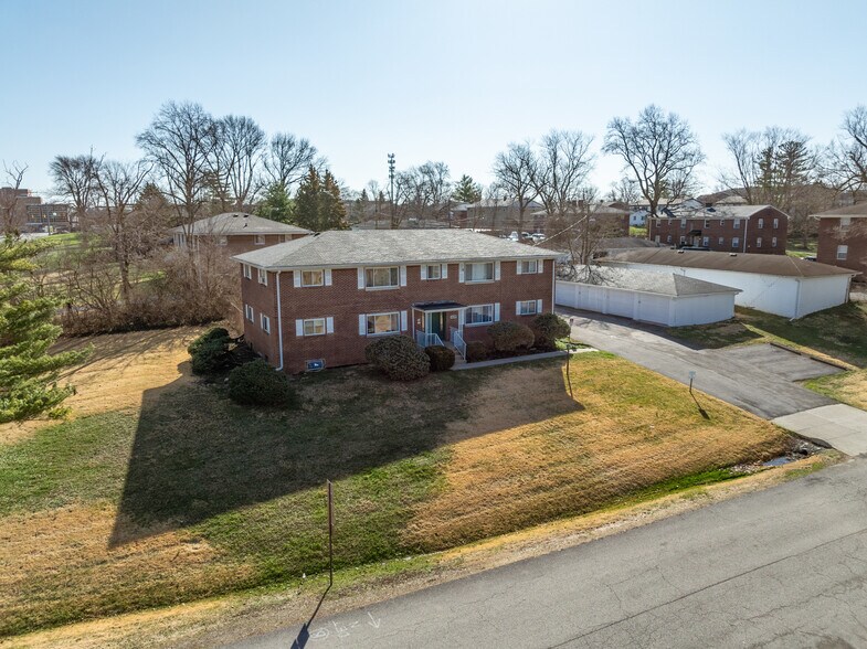 More Photos Of 5918 Devington Rd, Indianapolis Apartments For Sale