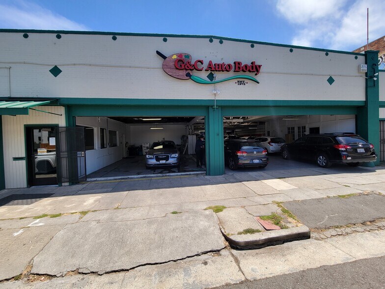 Primary Photo Of 5512 Martin Luther King Jr. Way, Oakland Auto Repair For Sale