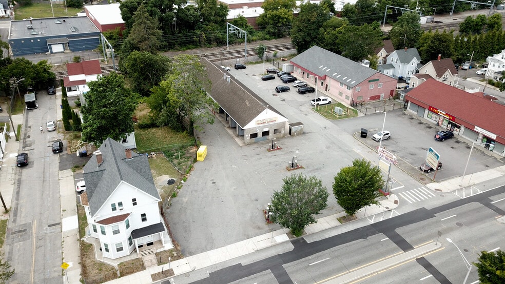 More Photos Of 18 Belden St, Providence Carwash For Sale
