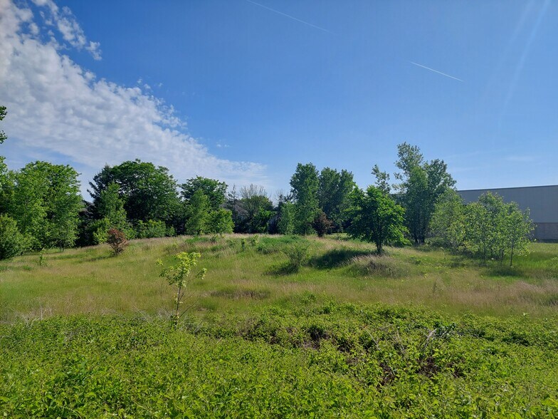 More Photos Of 1310 Memorial Dr, Watertown Land For Sale