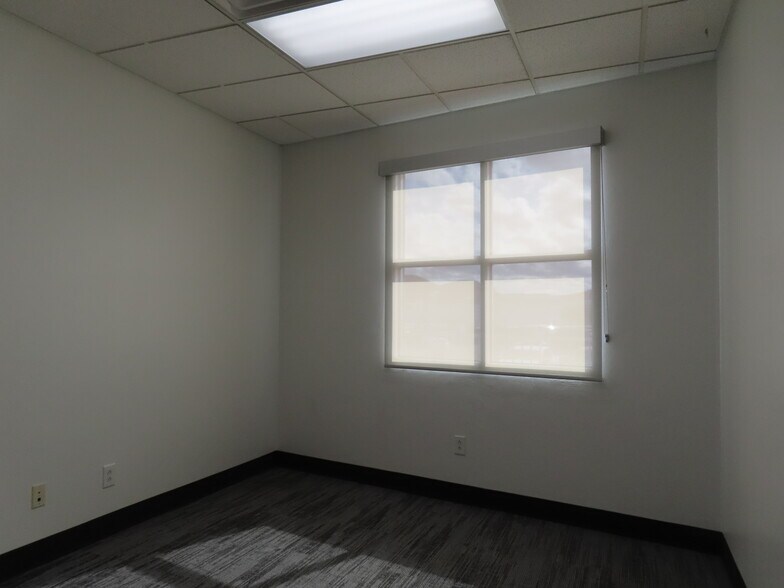 More Photos Of 163 W 1600 S, Saint George Office For Lease
