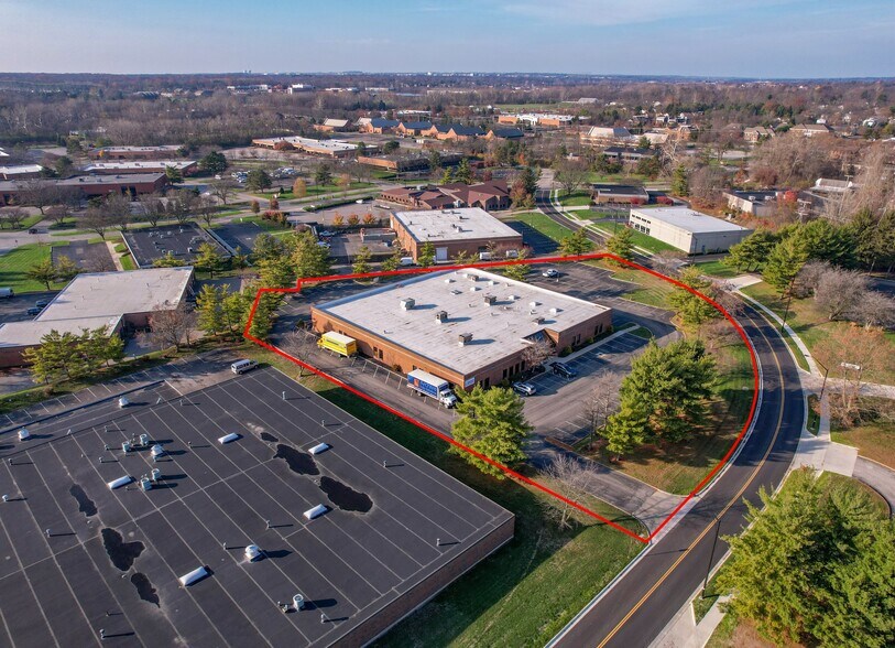 More Photos Of 733 Green Crest Dr, Westerville Research And Development For Lease