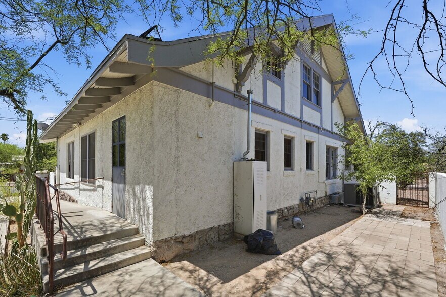 More Photos Of 1004 N 6th Ave, Tucson Office For Sale