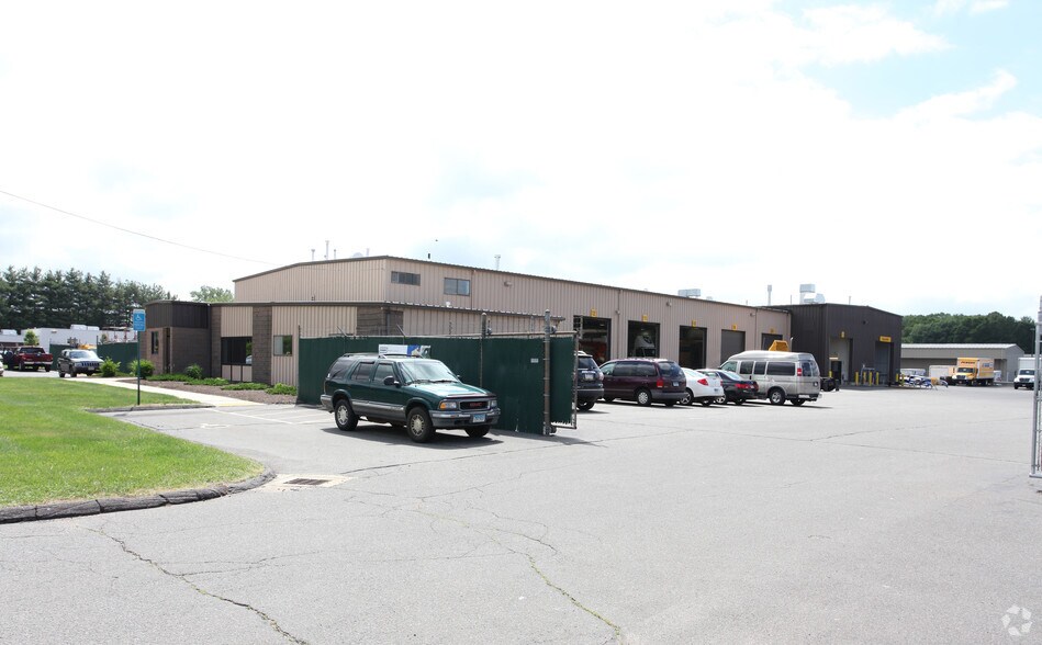 More Photos Of 283 Burnham St, East Hartford Warehouse For Sale