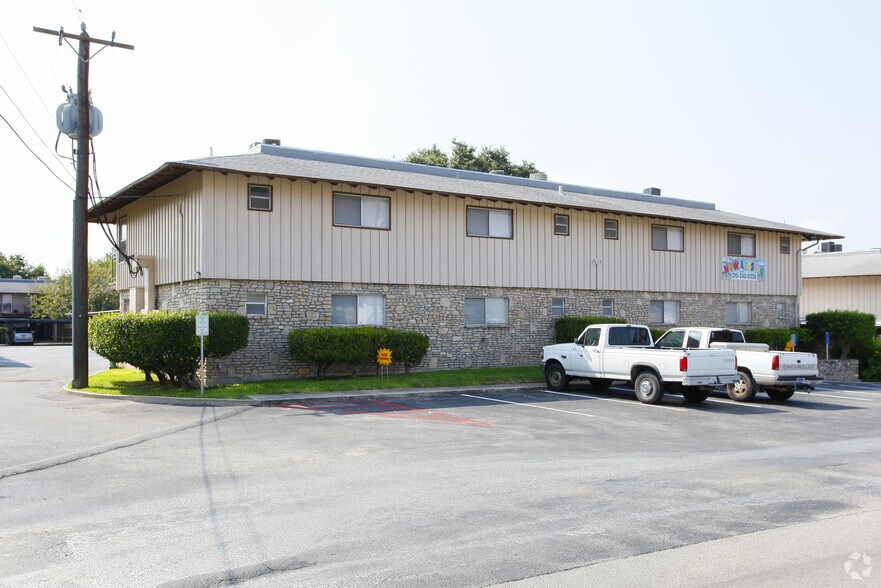 More Photos Of 7314-100 Oak Manor Dr, San Antonio Apartments For Sale