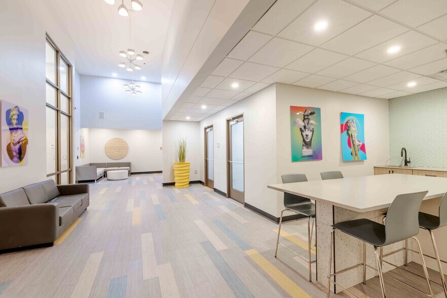 More Photos Of 310-330 15th Ave SE, Minneapolis Apartments For Lease