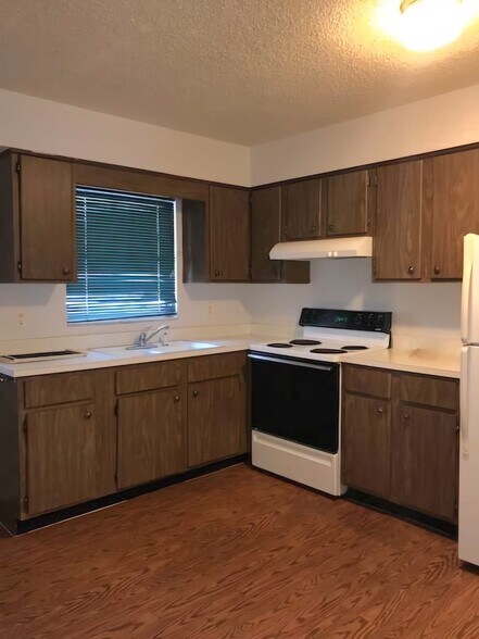 More Photos Of 3025 54th St S, Gulfport Apartments For Sale