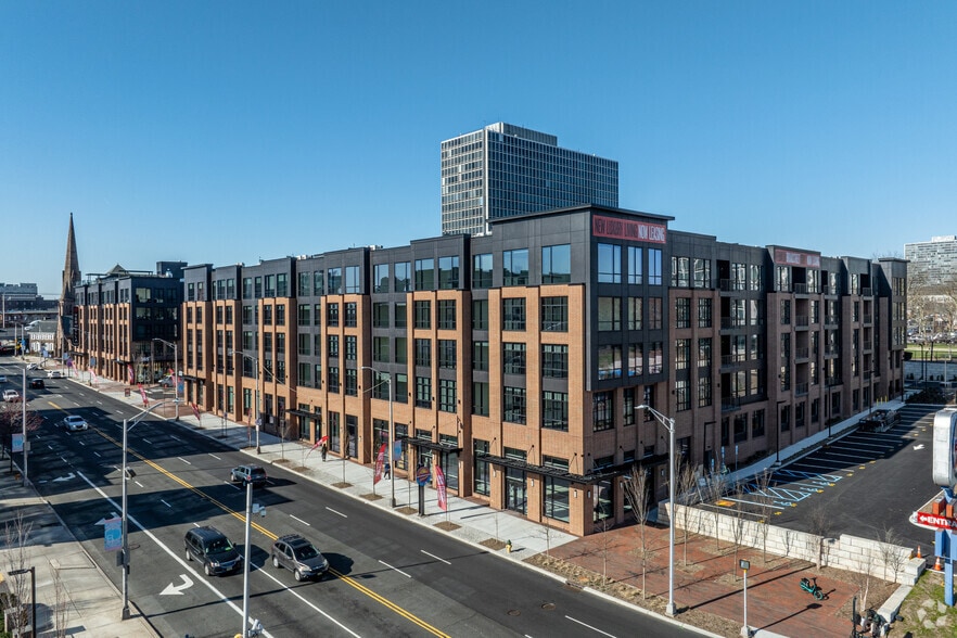 More Photos Of 349-377 Broad St, Newark Apartments For Lease