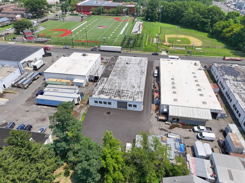 More Photos Of 868 Elston St, Rahway Manufacturing For Lease