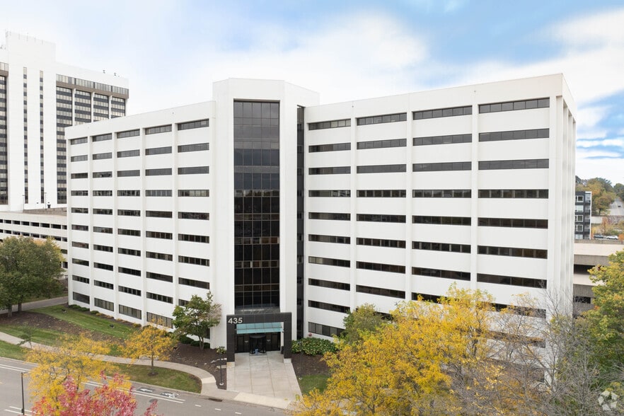 More Photos Of 435 Ford Rd, Saint Louis Park Office For Sale